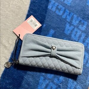 Elegant Quilted Women's Wallet